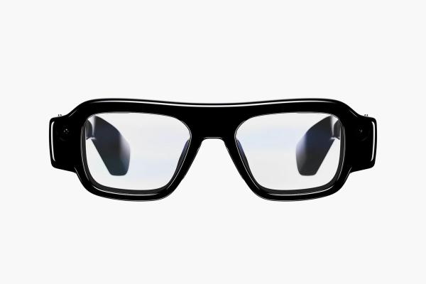 Snap Unveils Specs, Its $2,200 AR&hellip;