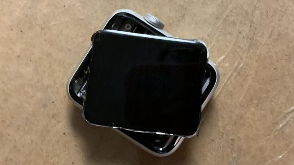 photo of Apple Watch screen cracking? That may be covered for free image