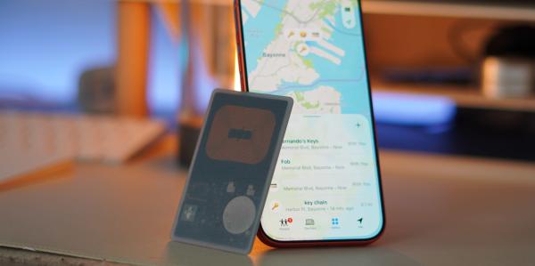 Hands-on: This ultra-thin Find My card&hellip;