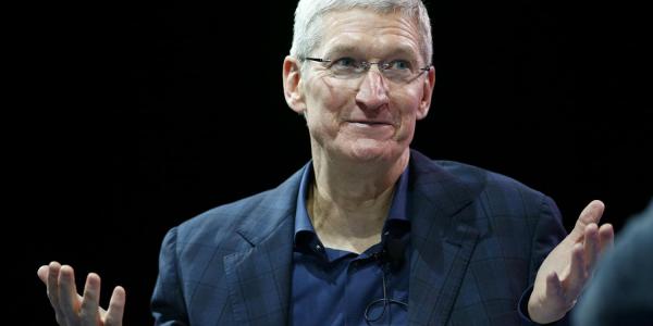 photo of AAPL stock drops nearly 6%, on track for its worst day since March image