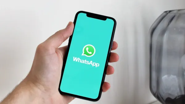 WhatsApp tests a smarter way to make&hellip;