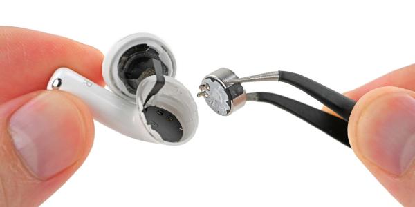 iFixit teardown of the new AirPods 5&hellip;