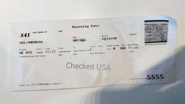 photo of Apple employee suggests he was detained by border control because of his political views image