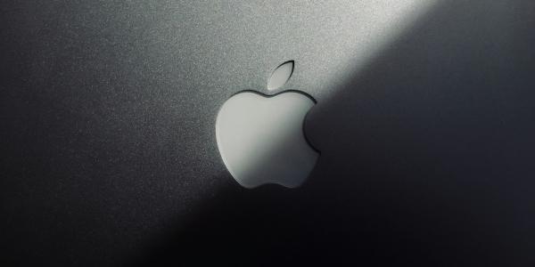 Apple poaches longtime Meta executive&hellip;