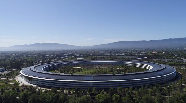 photo of Most Apple Employees in U.S. Won't Return to Offices Until Early 2021 image
