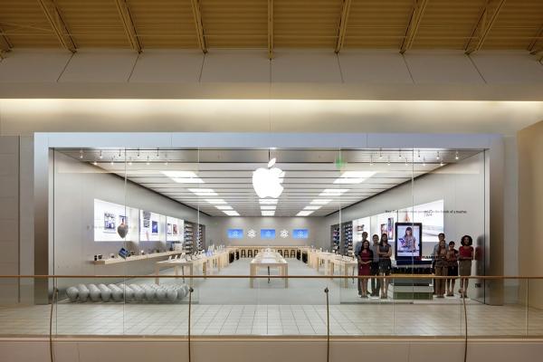 photo of Apple Again Closing Some Stores in Florida, Arizona, North Carolina and South Carolina image