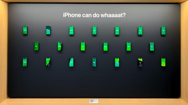 photo of iPhone can do whaaaat? New Apple store displays invite you to learn image