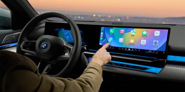photo of BMW says CarPlay Ultra is ‘not so exciting,’ disputes CarPlay popularity image
