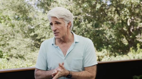 Craig Federighi addresses iPhone Duo…