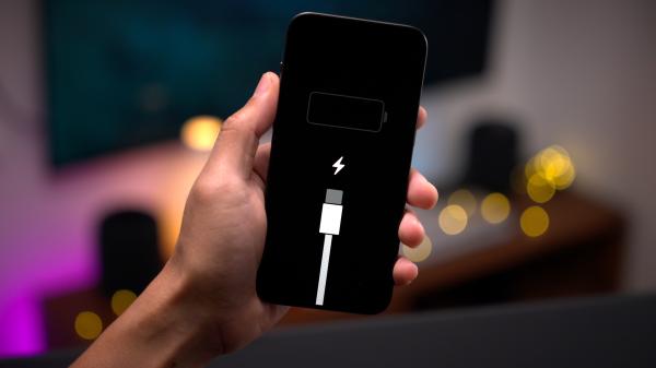 What can you connect to the iPhone 15 with USB-C? - 9to5Mac