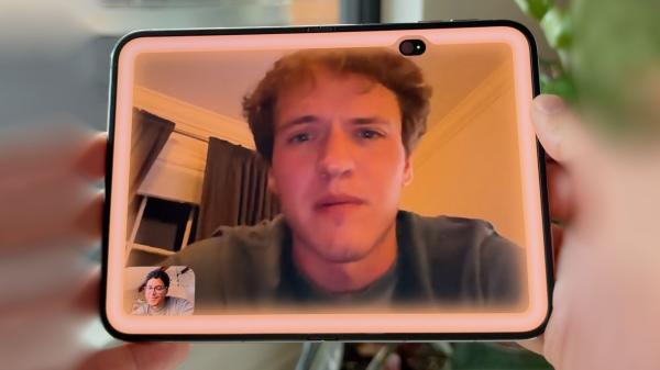 iPhone Duo Has 'Edge Light' Feature…