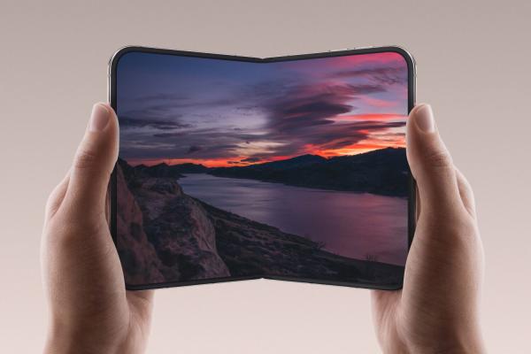Mountain focused iPhone Duo wallpapers pack