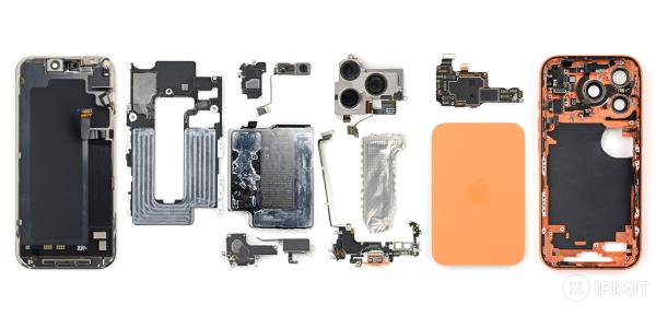 photo of iPhone 17 Pro teardown reveals vapor chamber internals, scratchgate details, more image