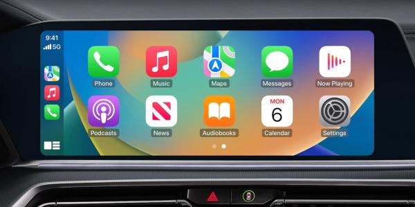 photo of Apple responds after GM joins Tesla and Rivian in ditching CarPlay support image