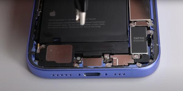 photo of iPhone 16 teardown shows new simpler replaceable battery system image