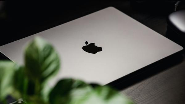 Apple wants to stop you from blindly…