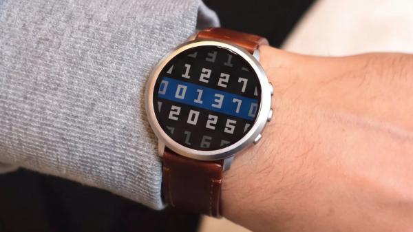 Pebble Round 2 Brings Back Classic…