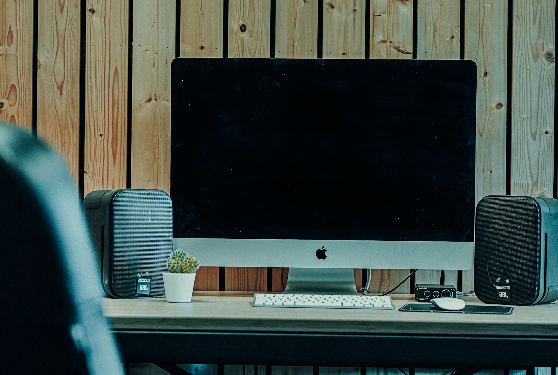 Apple iMac on desk