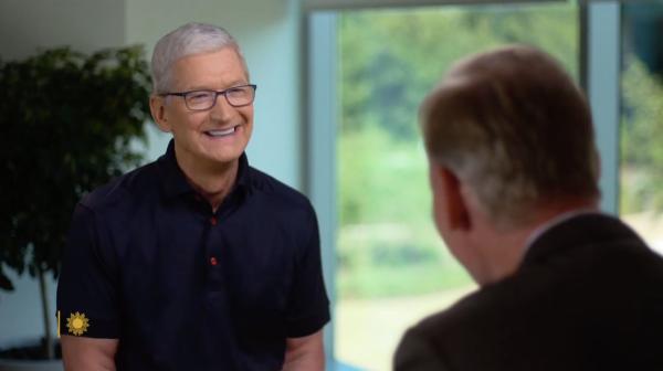 photo of Tim Cook Watched Entire Third Season of 'Ted Lasso' on Apple Vision Pro, Which Remains on Track for Early 2024 image