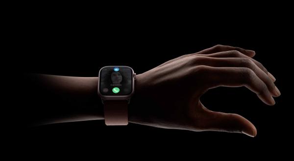 How to turn on double tap-like gesture control on almost any Apple Watch